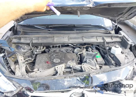 2020 Toyota Highlander Xle z USA, uszkodzony, nr VIN 5TDGZRAH6LS019070